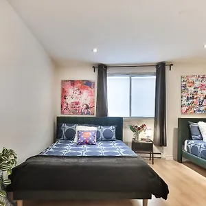 Free Parking - Full - 5 Min Walk To Metro - Location , Montréal Canada